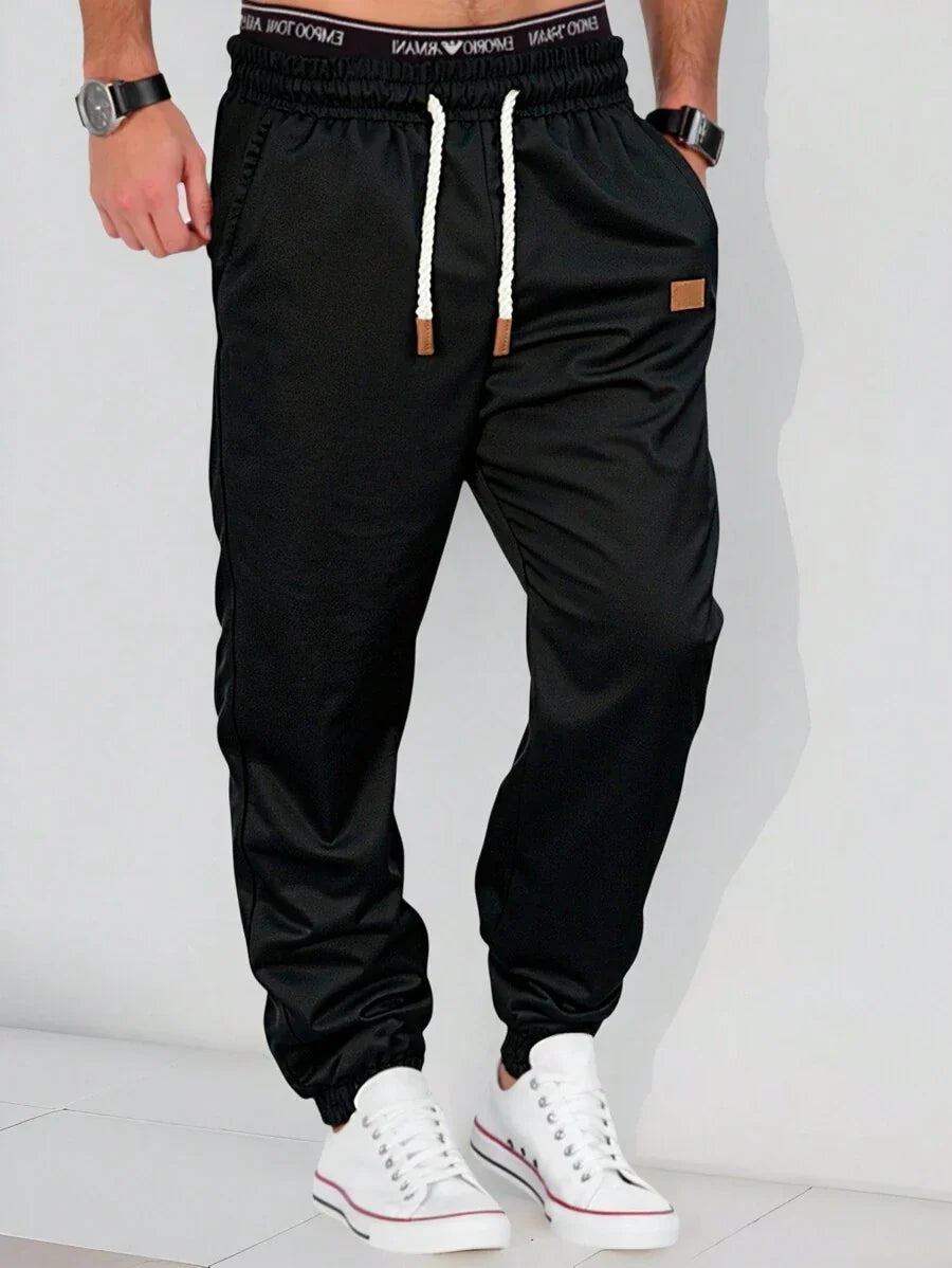 RICCARDO | Lightweight Cargo Joggers Featuring Pockets