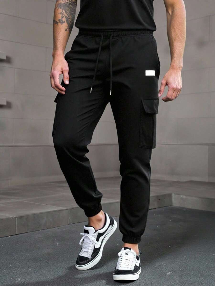 RICCARDO | Lightweight Cargo Joggers Featuring Pockets