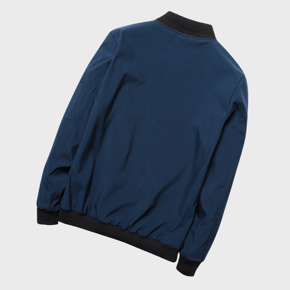 Lightweight Jacket for Effortless Style